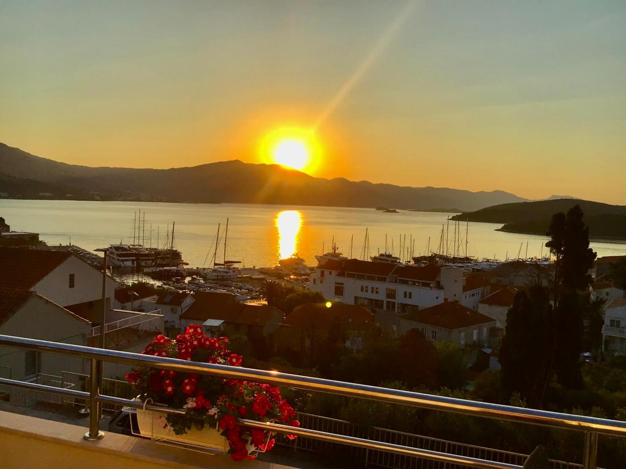 Lux Apartments Κόρτσουλα Εξωτερικό φωτογραφία